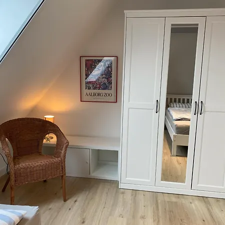 Villa To Huus Bi De Tine à Husum  Extérieur photo